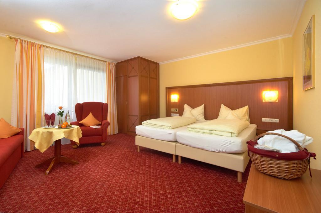 Kurhotel Kaiser Trajan Bad Gögging Rom bilde