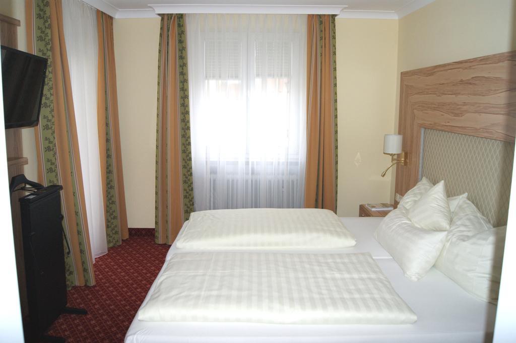 Kurhotel Kaiser Trajan Bad Gögging Rom bilde